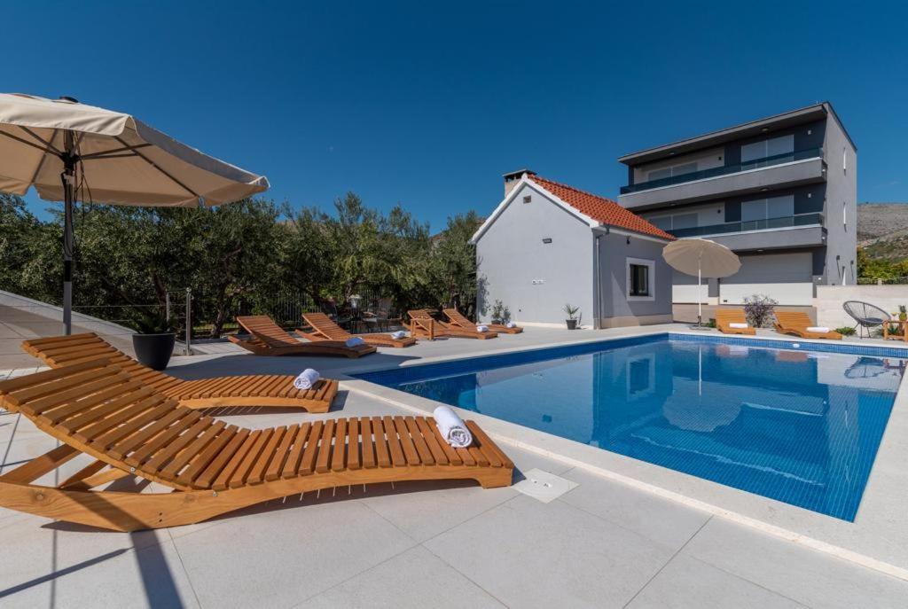 Dalmata Apartment *