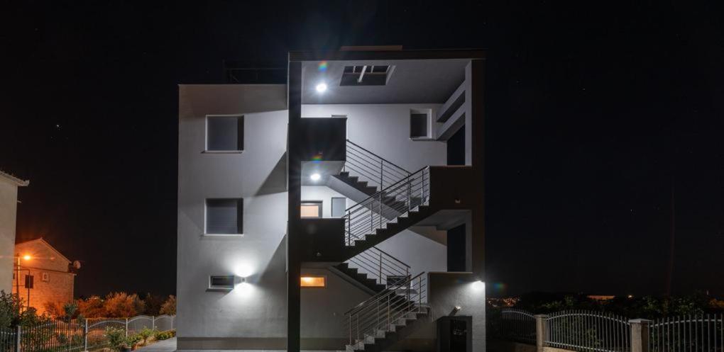 Dalmata Apartment *